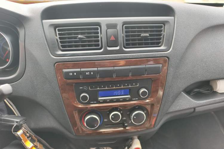 Used Chana Ruixing M60 2020 1.5L Standard Version China VI 6-Seater DAM15KR