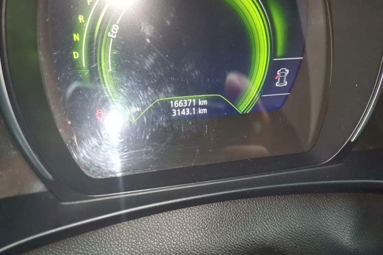 Used Renault Koleos 2017 2.0L Two-Wheel-Drive Leading Edition