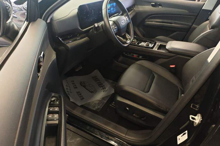 Used Ford Equator Sport 2023 EcoBoost 170 Platinum Edition
