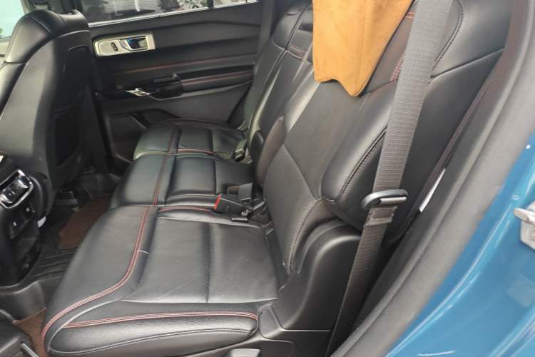 Used Ford Explorer 2020 EcoBoost 285 Four-Wheel Drive Sport Edition ST-LINE 7-Seater Left Rear Seat