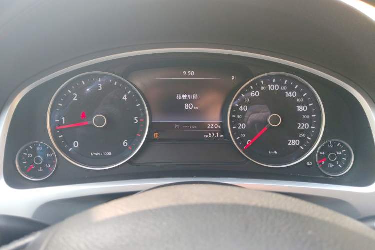 Used Volkswagen Touareg 2011 3.0 TDI Diesel Comfort Version Instrument Cluster