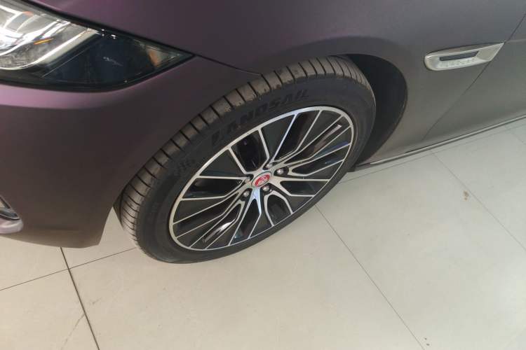 Used Jaguar XEL 2020 2.0T 250 PS SE Tech-Elegant Edition Left Front Wheel Hub