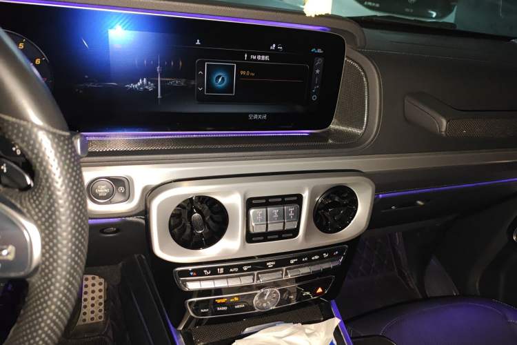 Used Mercedes-Benz G-Class 2019 G 500 Audio And AC Panel