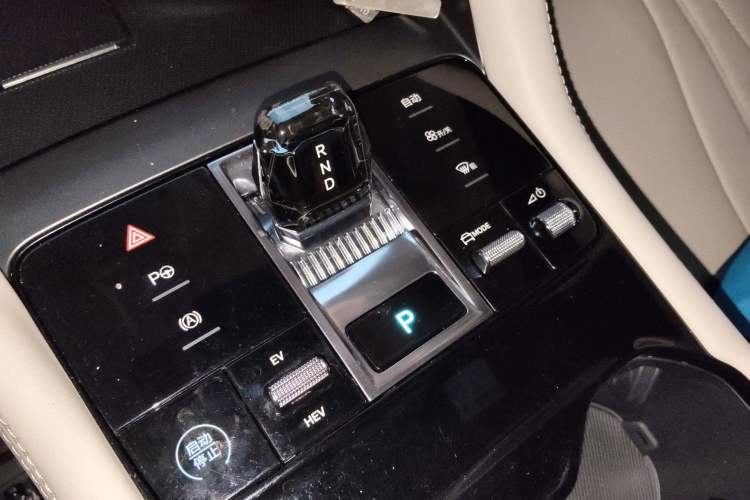 Used BYD Song PLUS New Energy 2025 DM-i Intelligent Driving 160KM Flagship Model Gear Lever