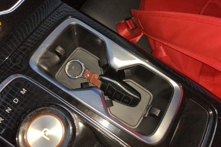 Used SOL QX 2022 300T DCT Moon Exploration Edition