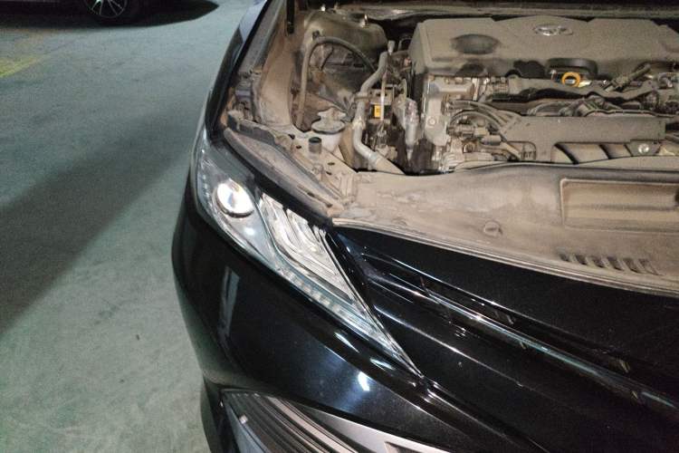 Used Toyota Camry 2018 2.5G Luxury Edition Right Front Headlight