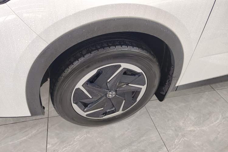 Used Venucia VX6 2023 520 Air