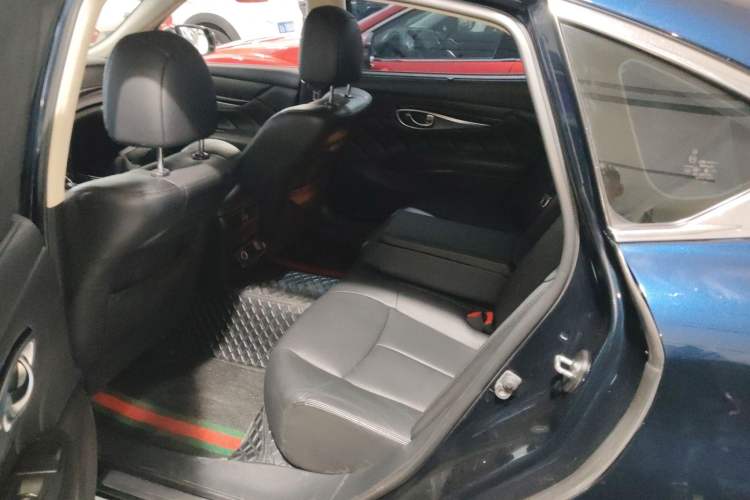 Used Infiniti Q70 2017 Q70L 2.5L Elite Edition
