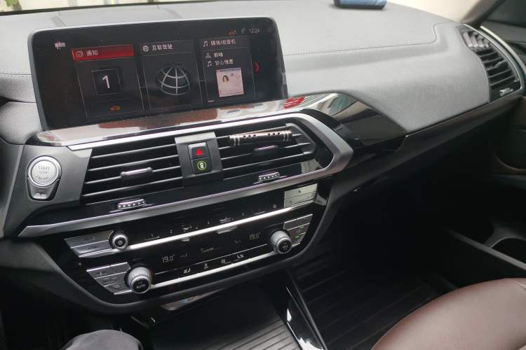 Used BMW X3 2018 xDrive25i M Sport Package China V Audio And AC Panel