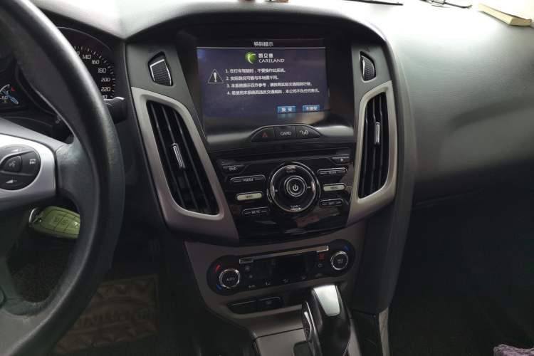 Used Ford Focus 2012 Sedan 1.6L Automatic Fashion Edition