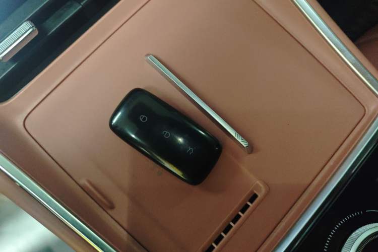 Used Geely Galaxy L6 2025 EM-i 140km Starship Edition
