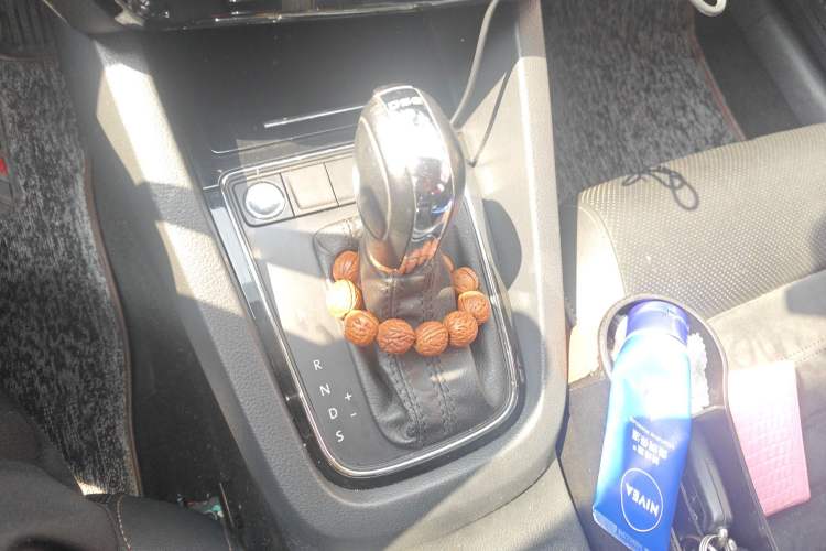 Used Volkswagen Sagitar 2015 230TSI Automatic Luxury Model
