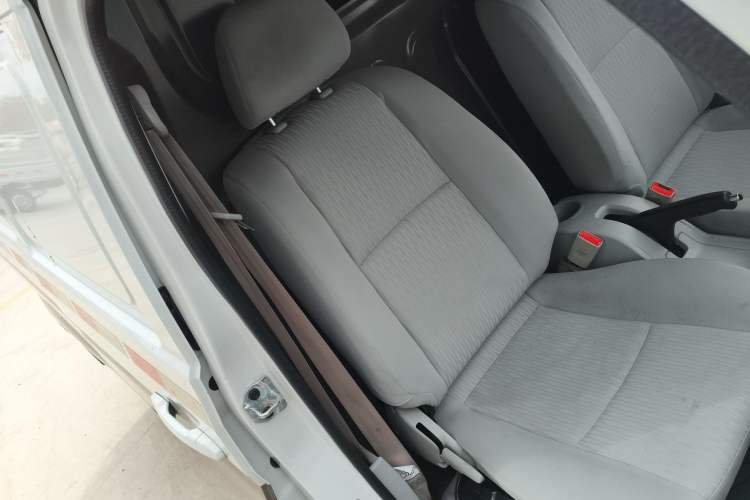 Used Jinbei New Hiace X30L 2019 1.5L Cargo Van Wealth Edition China VI SWC15M