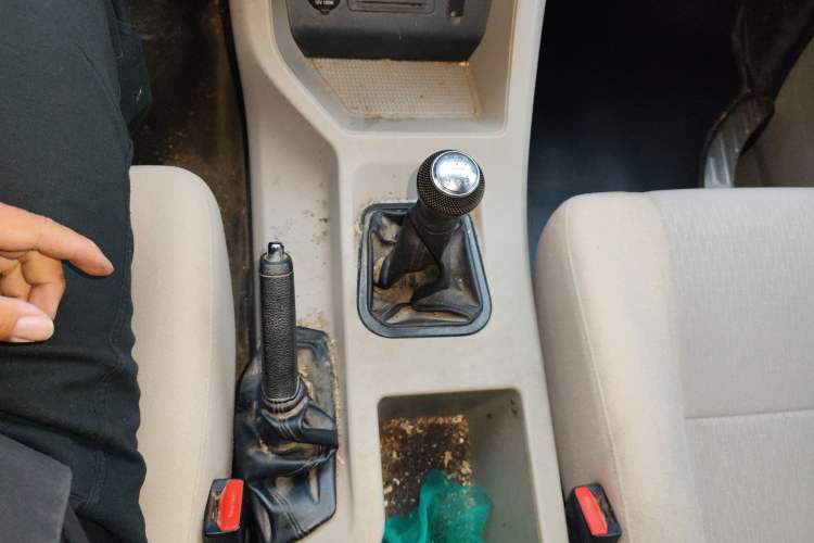 Used FORTHING Lingzhi 2019 M5L 1.6L 7-Seater Exclusive Model China VI Standard Gear Lever