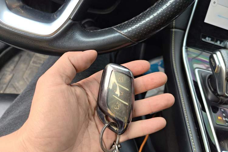 Used Roewe i6 MAX 2020 300TGI Automatic Sporty Cool Edition
