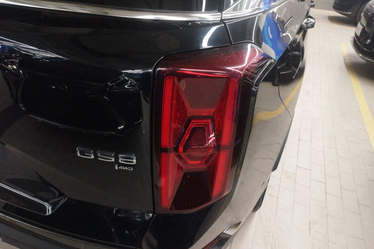 Used GAC Trumpchi GS8 2022 Flagship Series 2.0 TGDI Two-Wheel-Drive Prestige Edition (7 Seats) Right Rear Taillight
