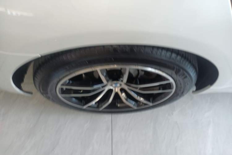 Used BMW 5 Series 2022 Second Facelift 525Li M Sport Package