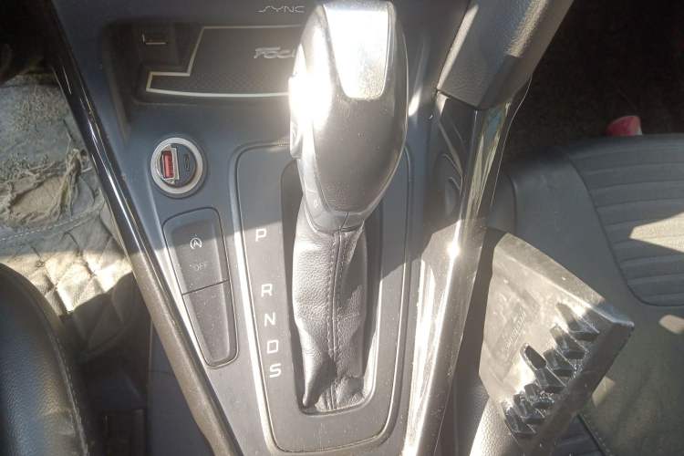 Used Ford Focus 2015 Hatchback EcoBoost 125 Automatic Supreme Style Edition
