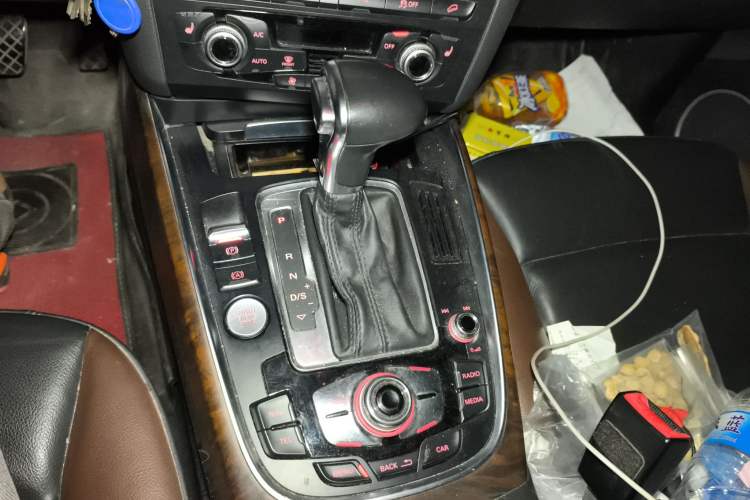 Used Audi Q5 2017 Plus 40 TFSI Comfort Model
