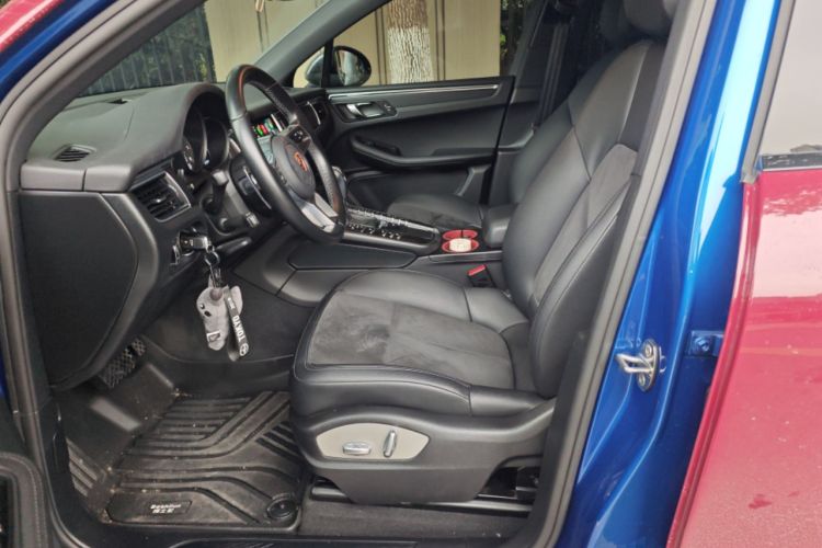 Used Porsche Macan 2017 Macan 2.0T Left Front Seat