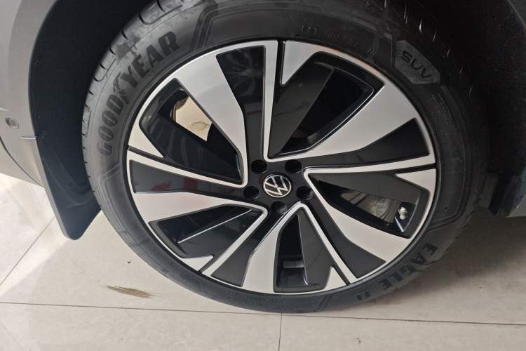 Used Volkswagen Talagon 2023 Facelift 380TSI All-Wheel-Drive Luxury Jiajing Pro 6-Seater Right Rear Wheel Hub