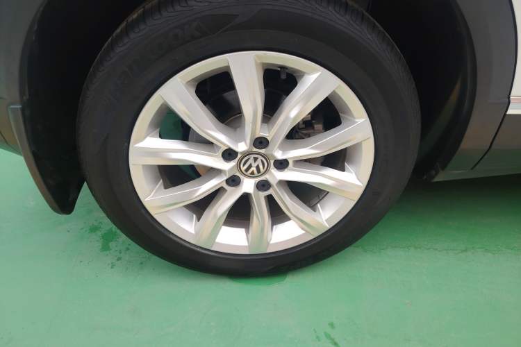 Used Volkswagen T-ROC 2018 280TSI DSG Two-Wheel Drive Advanced Version China V Emission Standard