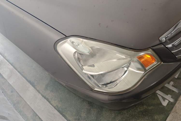 Used Nissan Sylphy 2012 Classic 1.6XE Automatic Comfort Edition Right Front Headlight