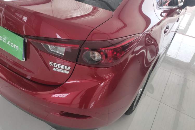 Used Mazda 3 Axela 2017 Sedan 1.5L Automatic Comfort Model Emission Standard China V Exterior 3