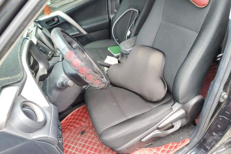 Used Toyota RAV4 2019 2.0L CVT Two-Wheel Drive Pioneer Edition China V Standard
