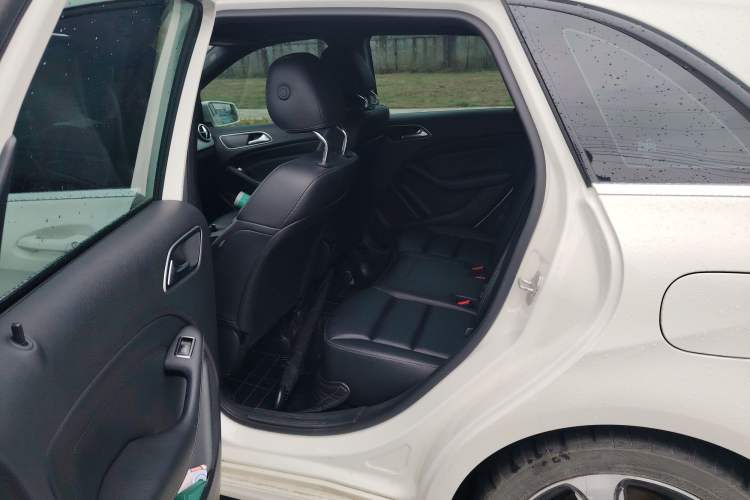 Used Mercedes-Benz B-Class 2015 B 200 Fashion Model