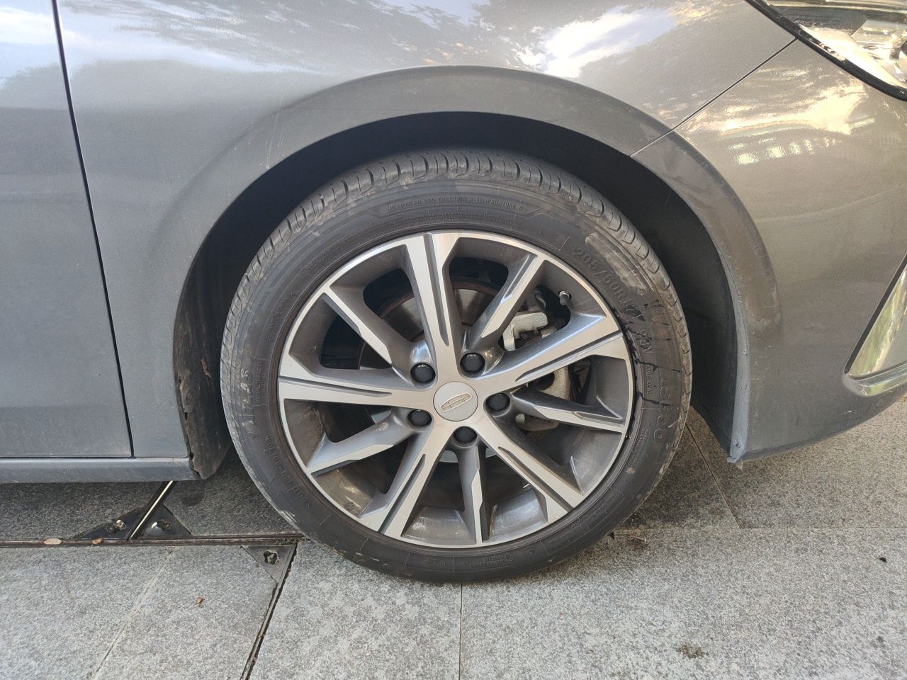 Geely Auto Emgrand 2023 4th Generation Champion Edition 1.5L CVT Prestige Model — снимка 8