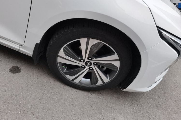 Used Bestune B70 2022 Third Generation 1.5T Automatic Enjoyment Version Right Front Wheel Hub