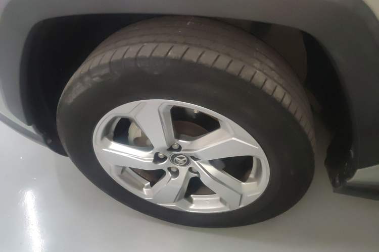 Used Toyota RAV4 2020 2.0L CVT Two-Wheel Drive Fashion Edition
