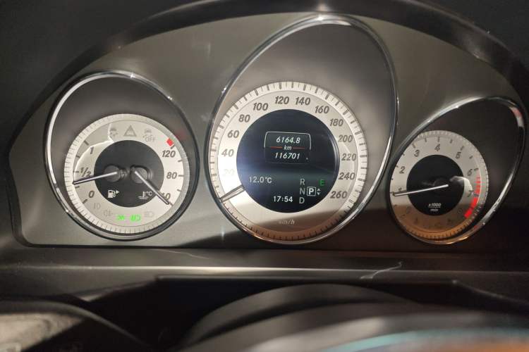 Used Mercedes-Benz GLK-Class 2015 GLK 300 4MATIC Fashion Edition Ultimate Version
