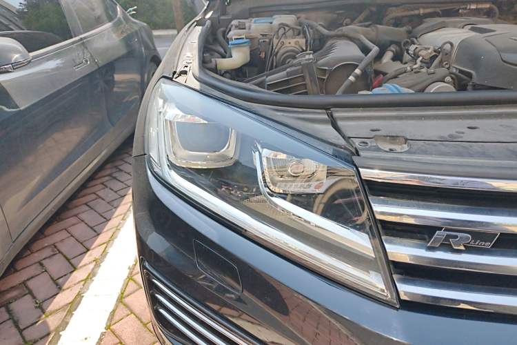 Used Volkswagen Touareg 2018 3.0 TSI Glory Collection Edition
