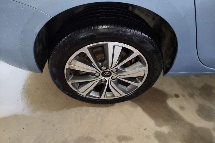 Used Citroen C4 Picasso 2015 Grand 1.6T Luxury 7-Seater Right Rear Wheel Hub