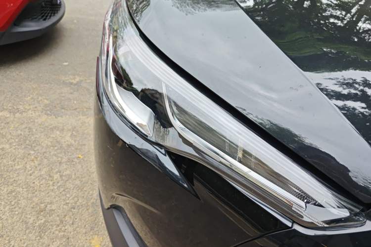 Used Toyota Corolla Cross 2023 2.0L Elite Edition Right Front Headlight