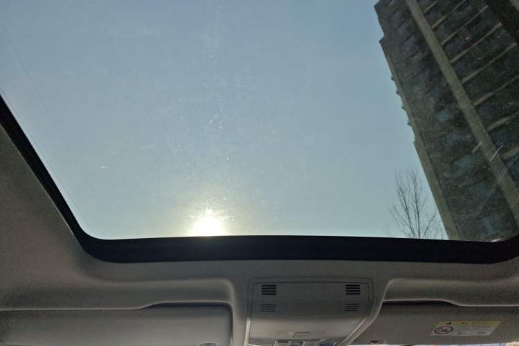 Used Volkswagen Tayron 2020 280TSI Two-Wheel Drive Luxury Connect Edition Headliner