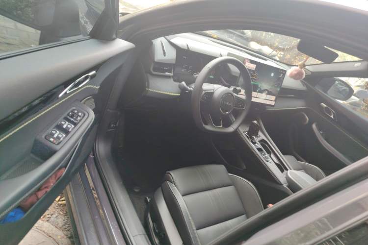 Used Lynk & Co 03 2026 Model 1.5TD DCT Halo Driver Seat