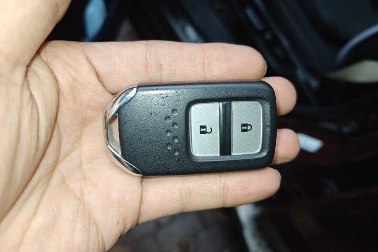 Used Honda CR-V 2015 2.4L two-wheel drive luxury version