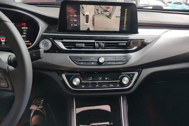 Used Changan Ruicheng CC 2021 Blue Whale Edition 1.5T DCT Prestige Model