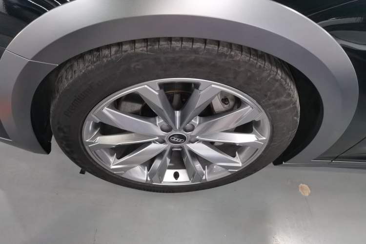 Used Audi A6 (Import) 2023 allroad quattro 55 TFSI Prestige Off-Road Model