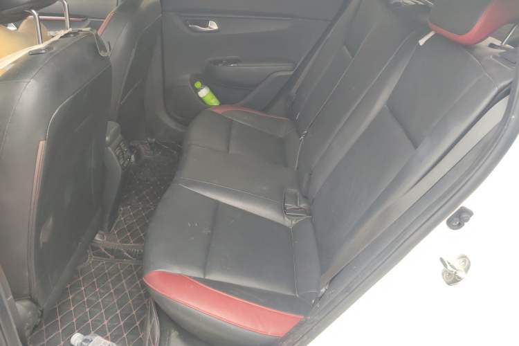 Used Kia KX Cross 2017 1.4L AT GLS
