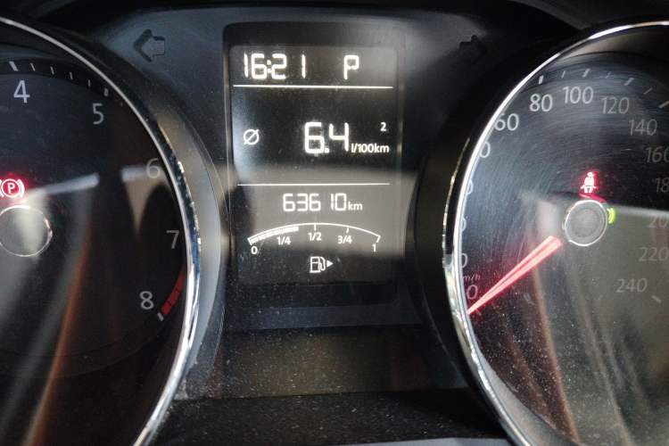 Used Volkswagen Lavida 2017 1.6L Automatic Comfort Edition
