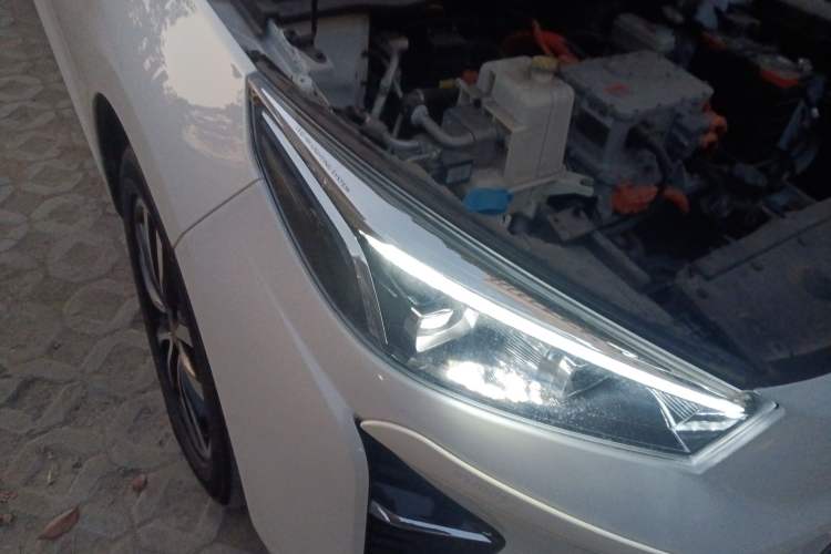 Used SOL E50A 2021 Deluxe Edition Right Front Headlight