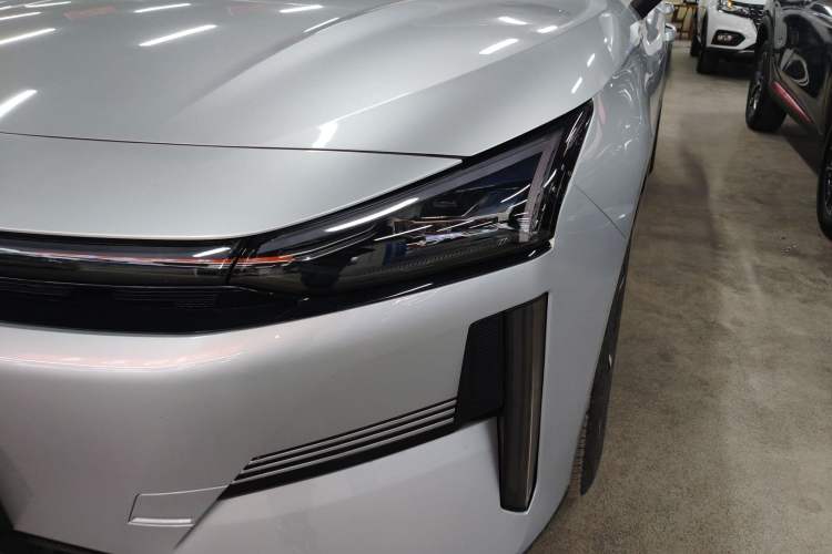 Used Geely Galaxy L6 2025 EM-i 140km Starship Edition
