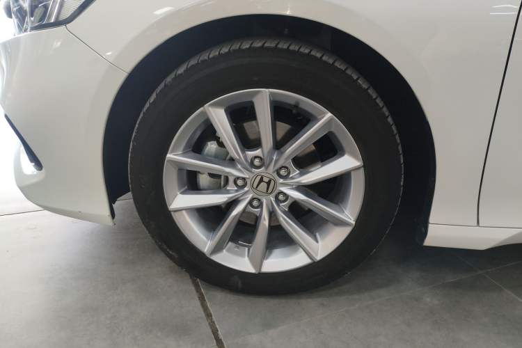 Used Honda Accord 2022 260TURBO Luxury Edition Left Front Wheel Hub