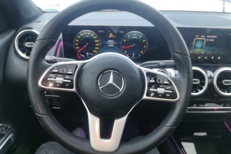 Used Mercedes-Benz GLB 2020 GLB 180 Fashion Model Steering Wheel