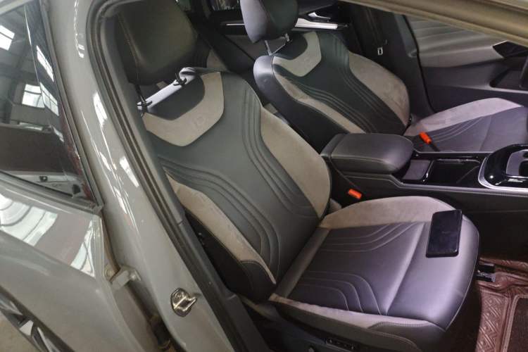 Used Volkswagen ID.4 CROZZ 2022 Long-Range Lite PRO Edition
