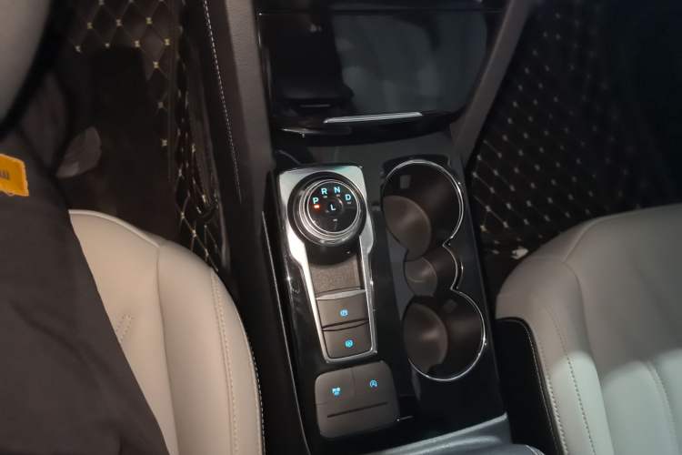 Used Ford Escape 2020 EcoBoost 245 Two-Wheel-Drive Comfort Edition